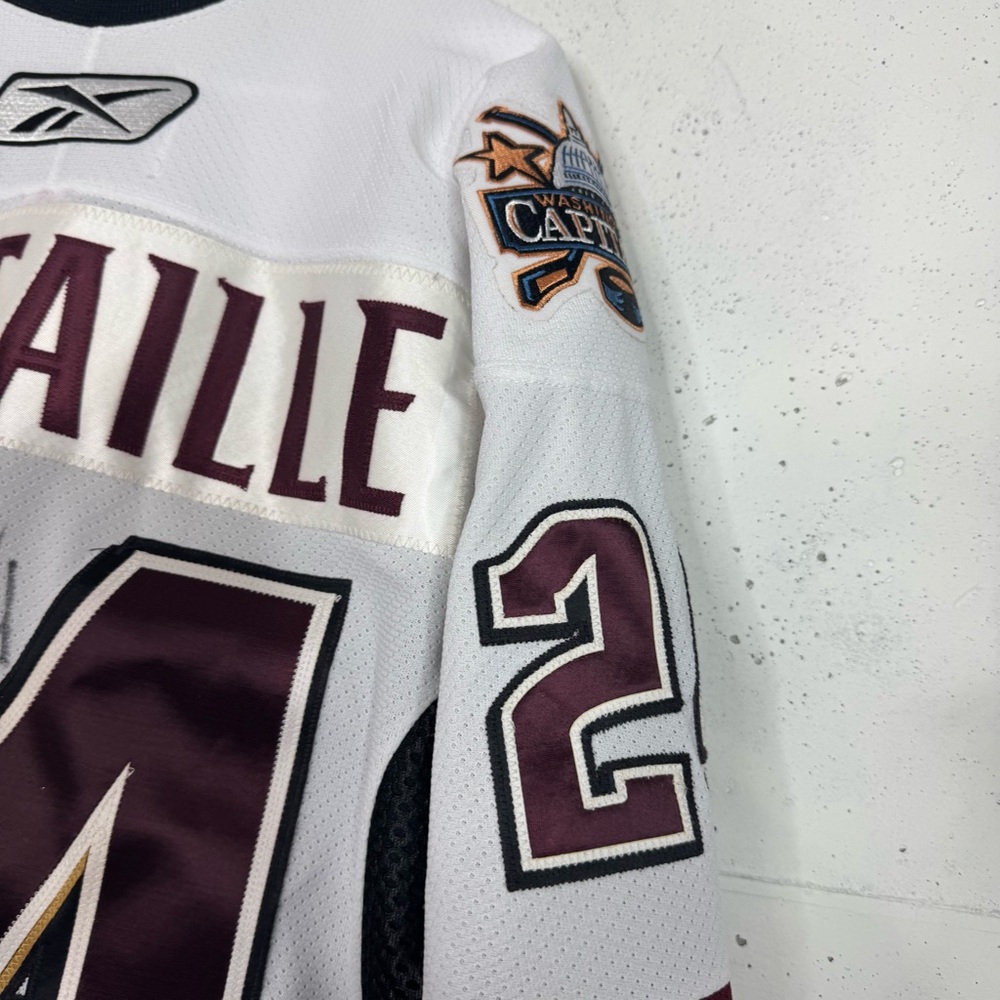 Reebok Hershey Bears Louis Robitaille CCM Hockey Jersey Medium - Picture 12 of 16
